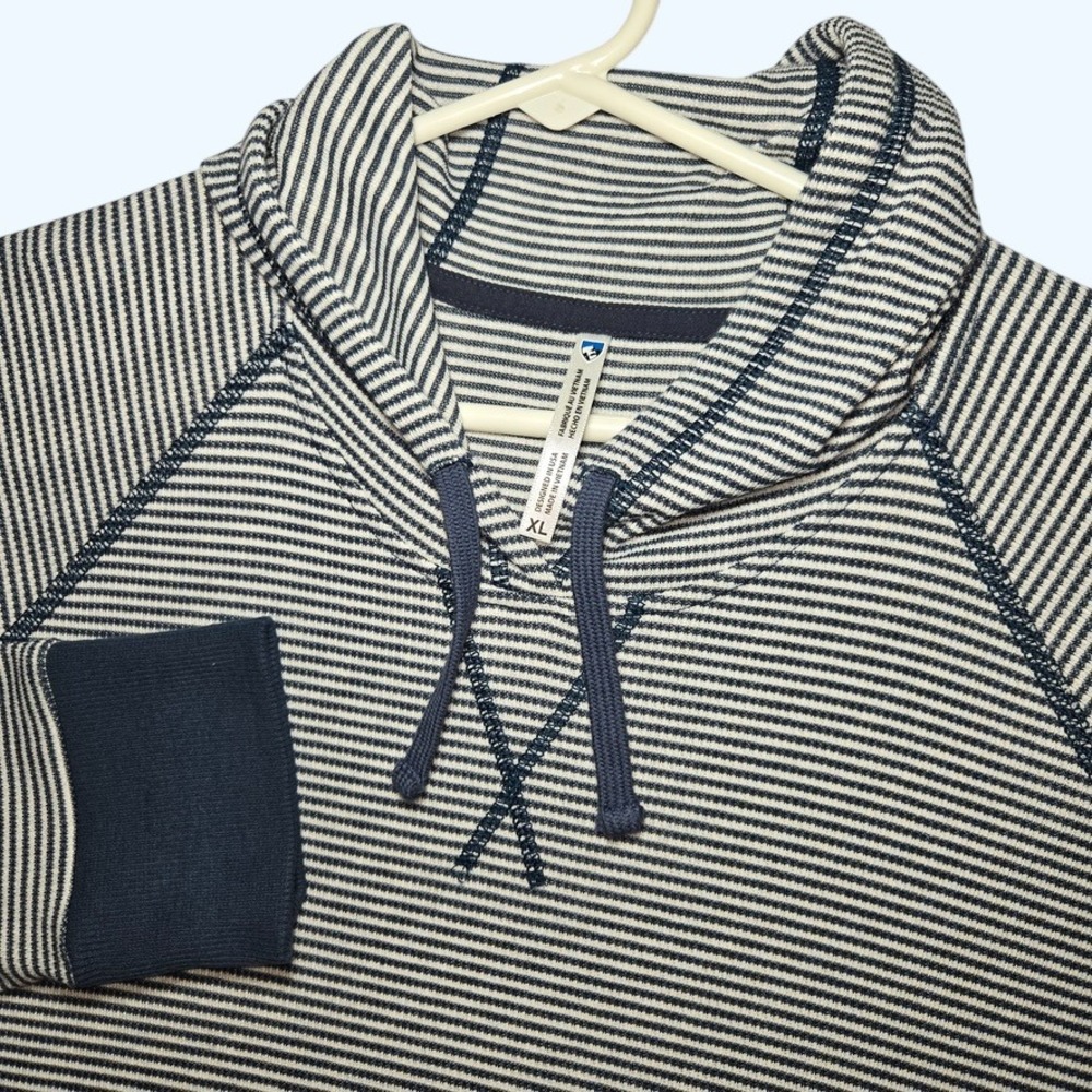 Kuhl Stria Pullover Hoody Womens XL Pullover Kangaroo Pocket Style 4096 READ